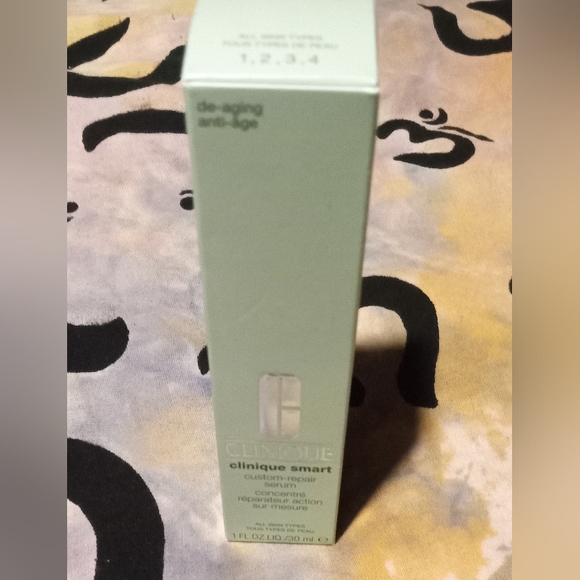 Clinique Skincare Trio - Picture 5 of 6